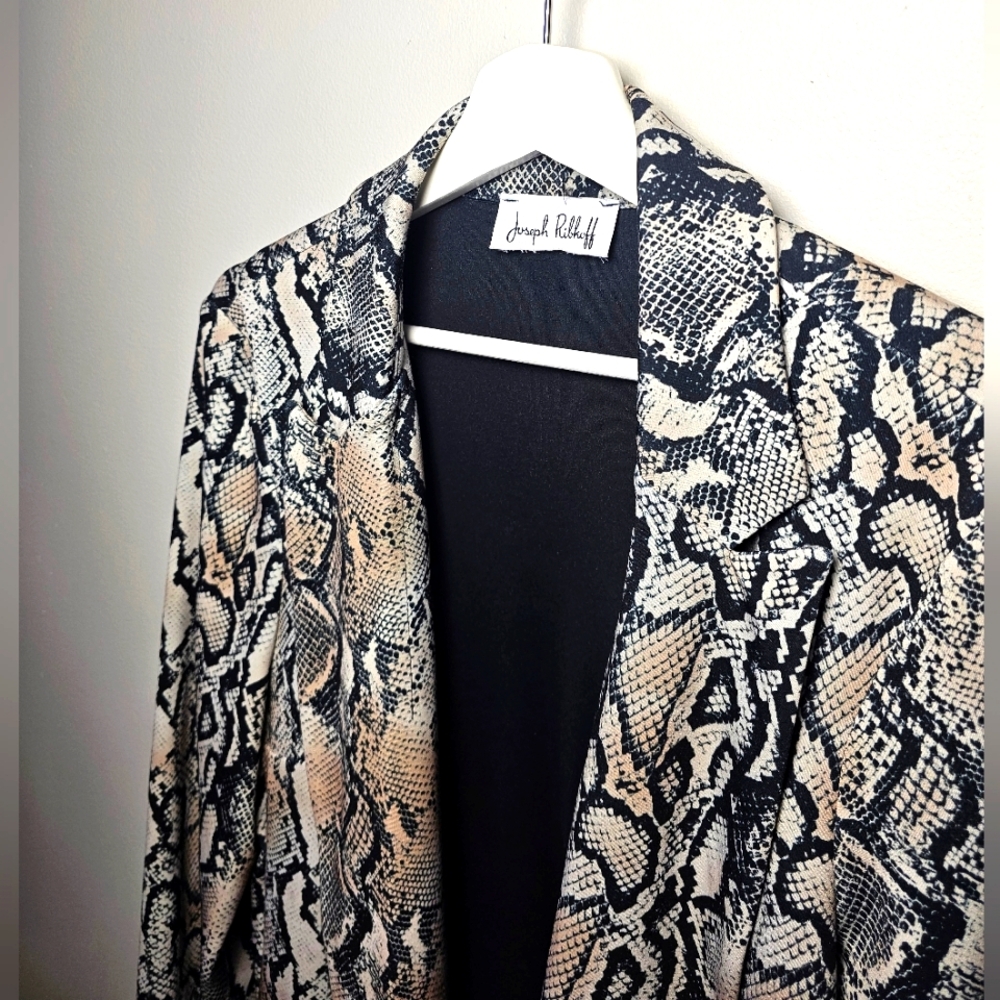 Joseph Ribkoff Boyfriend Blazer Size 12